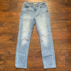 Levi’s classic straight leg high wasted jeans